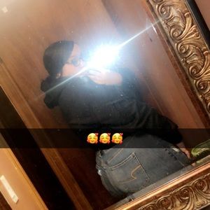 Meet your Posher, Lacey